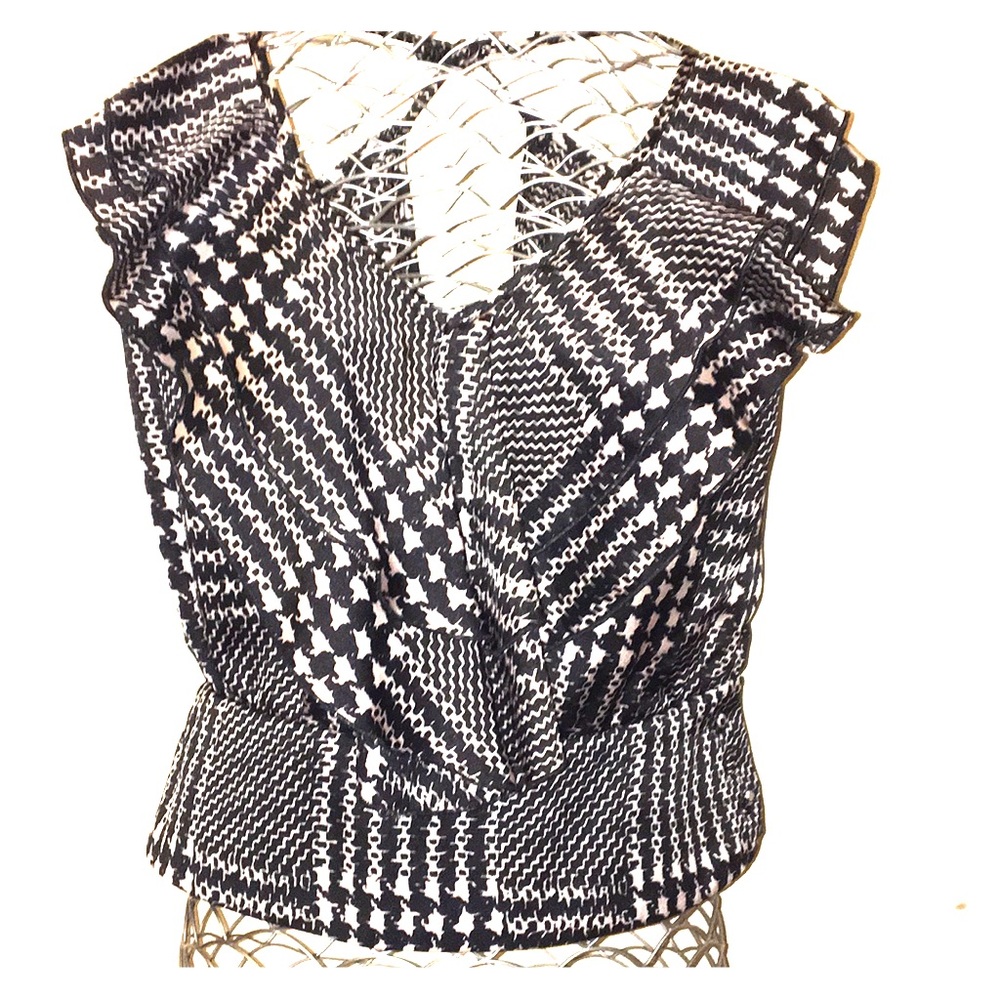 Black Pattern Crop Top